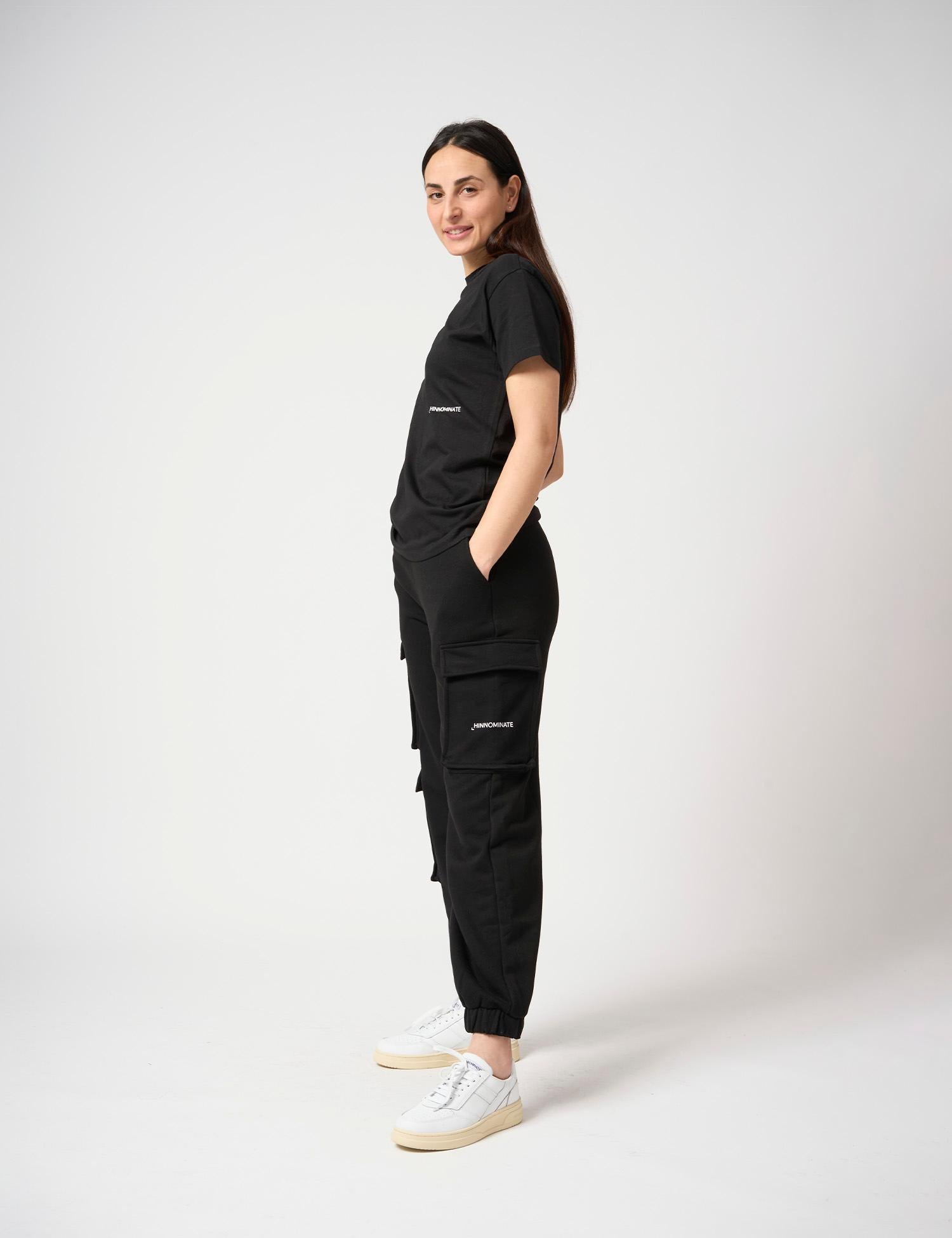 Pantalone con tasconi laterali