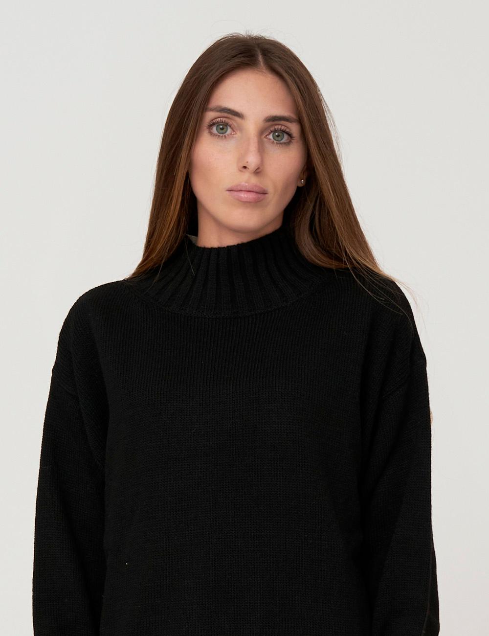 Maglia rasata dolcevita