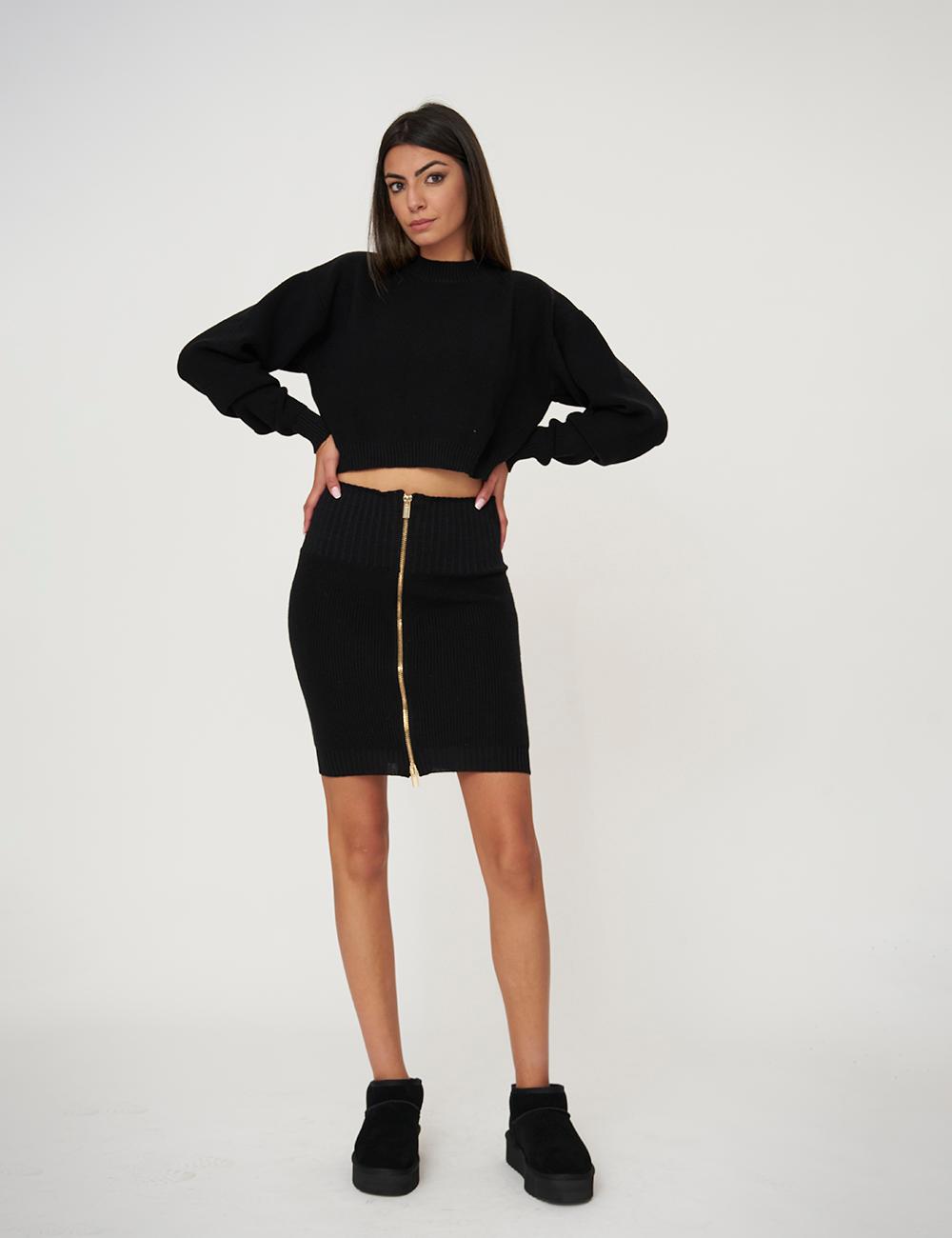 Gonna corta con risvolto