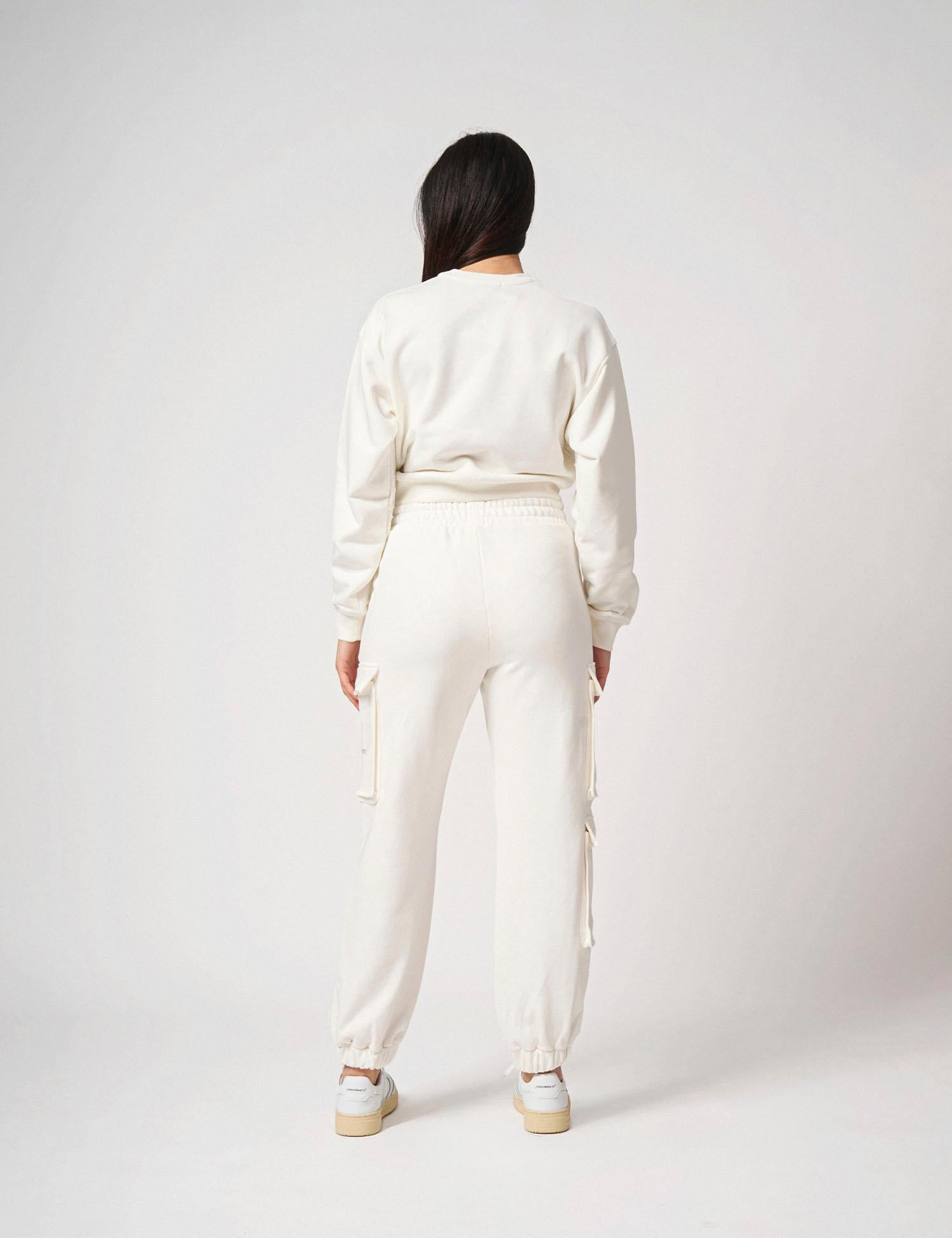 Pantalone con tasconi laterali