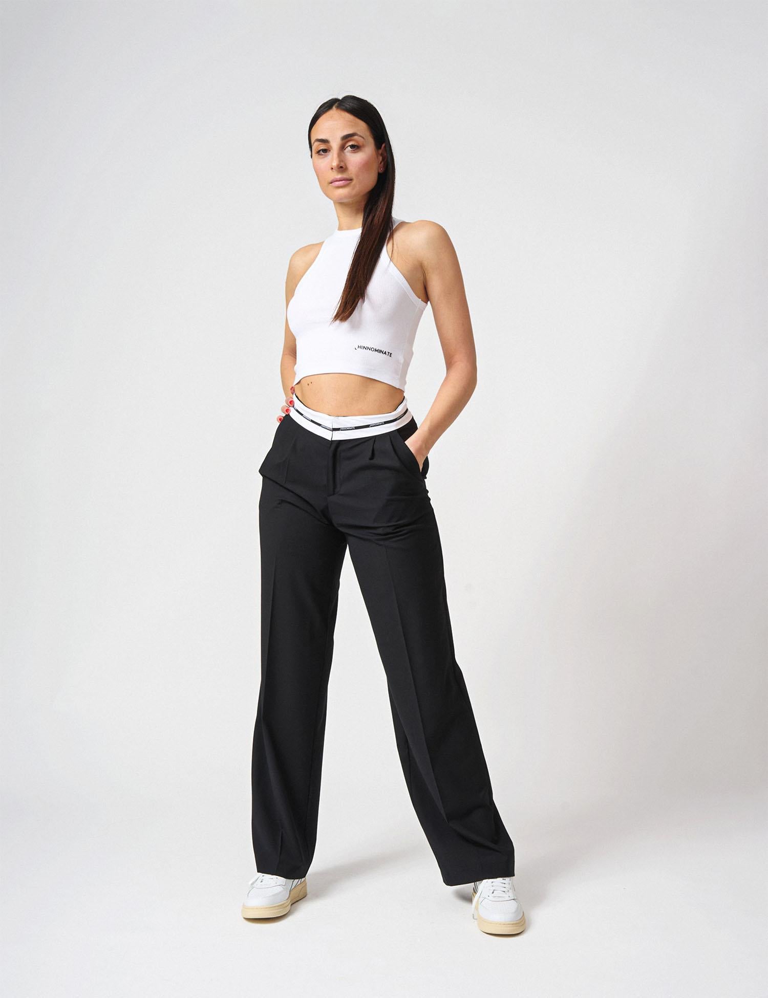 Pantalone dritto con cinto logato