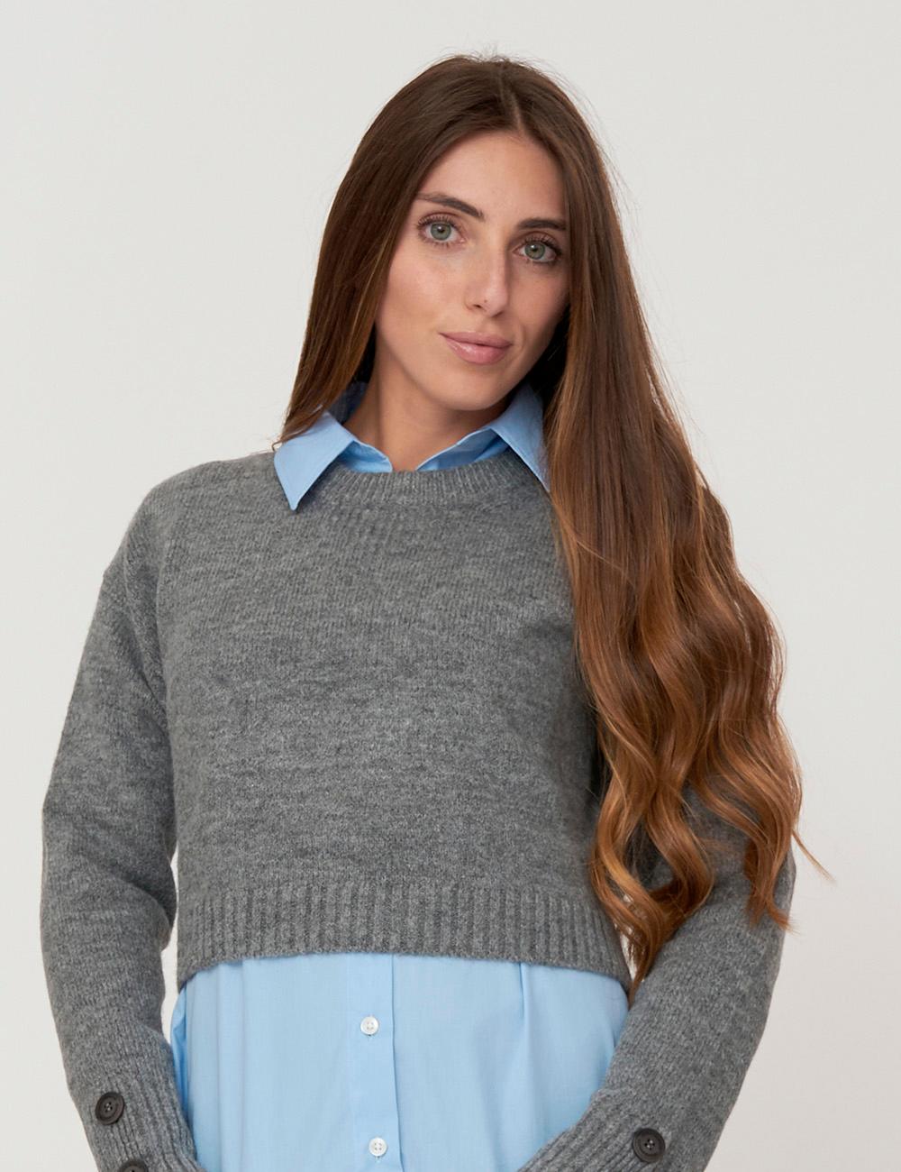 Maglia rasata girocollo con bottoni