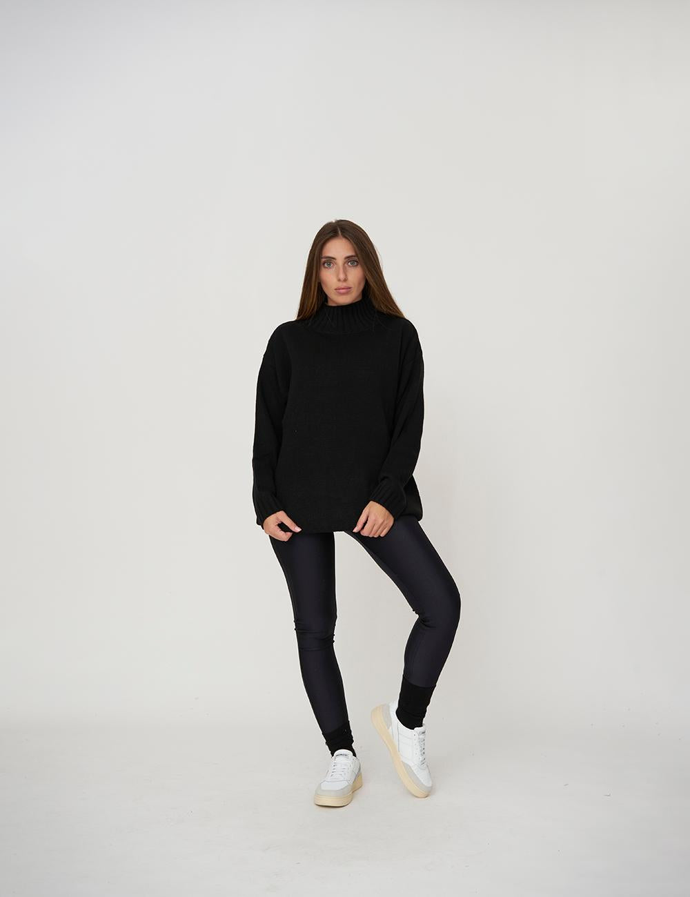 Maglia rasata dolcevita