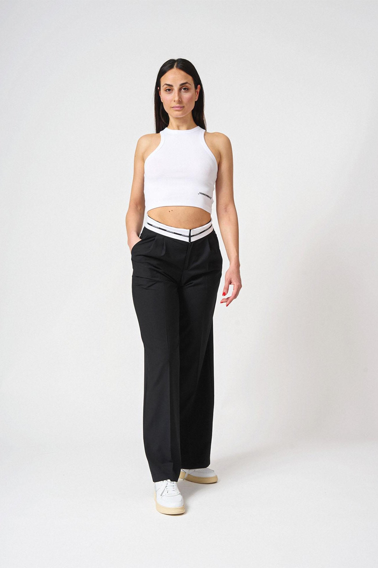 Pantalone dritto con cinto logato