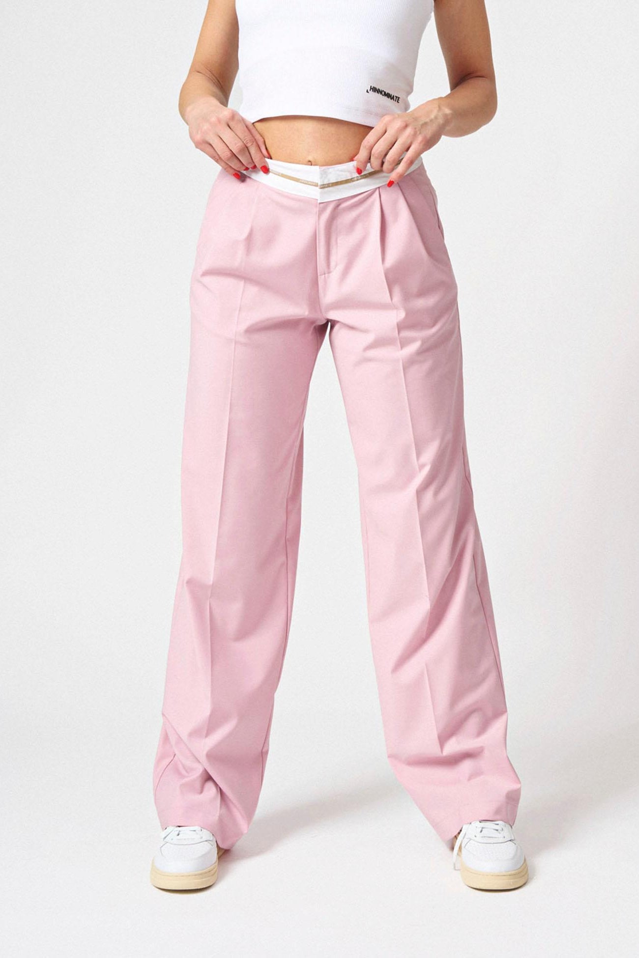 Pantalone dritto con cinto logato