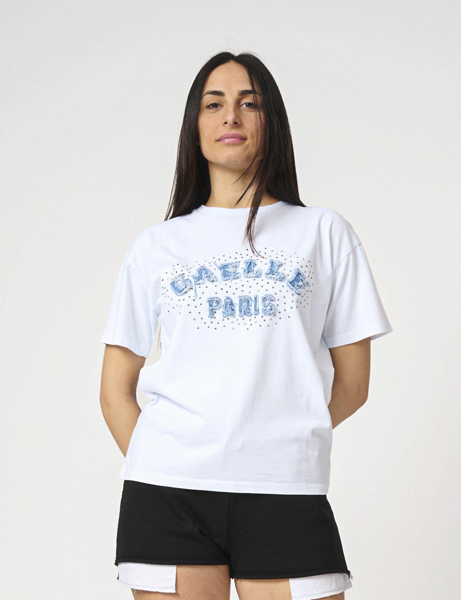 T-shirt logo jeans