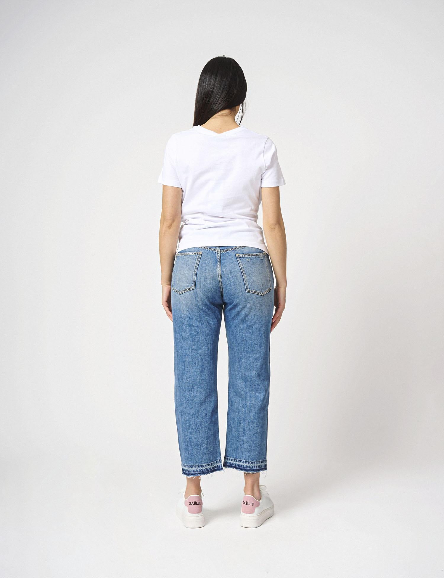 T-shirt con ricamo