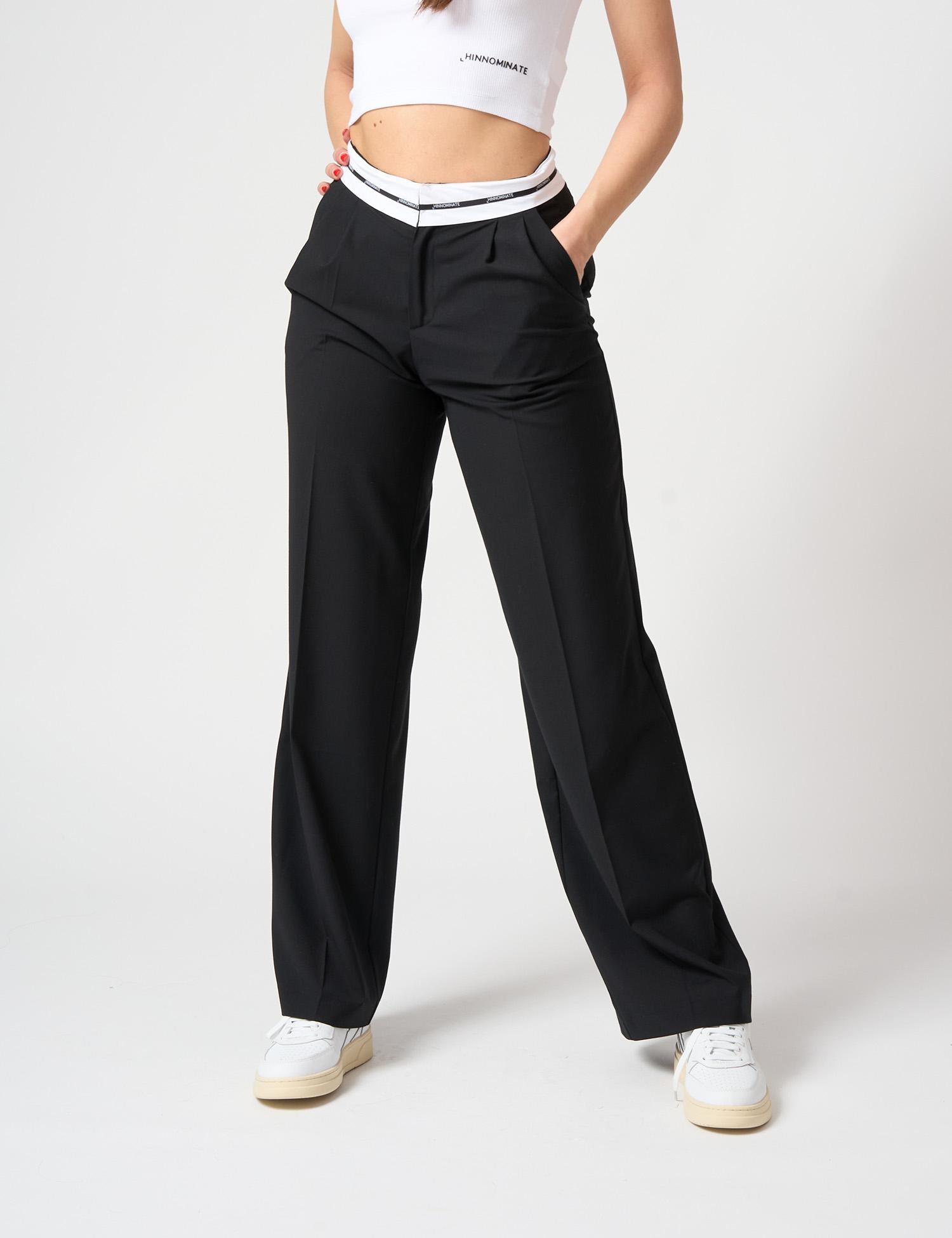 Pantalone dritto con cinto logato