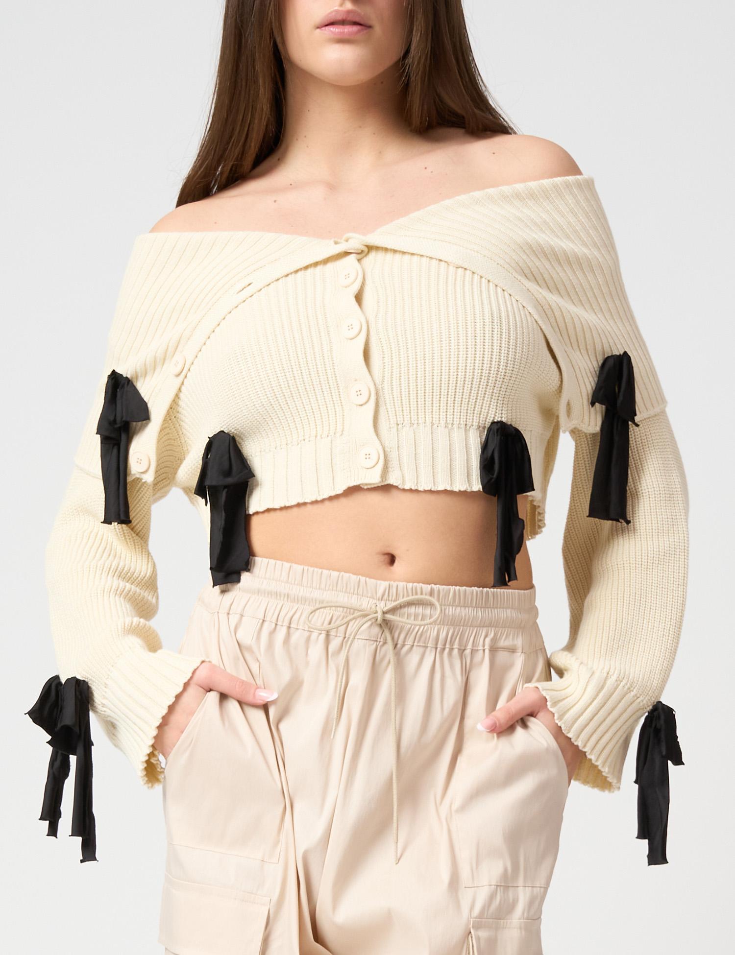 Cardigan con fiocchi