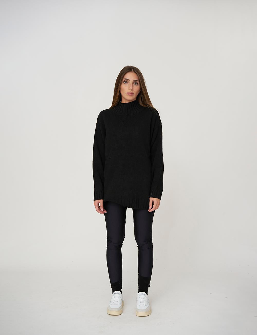 Maglia rasata dolcevita