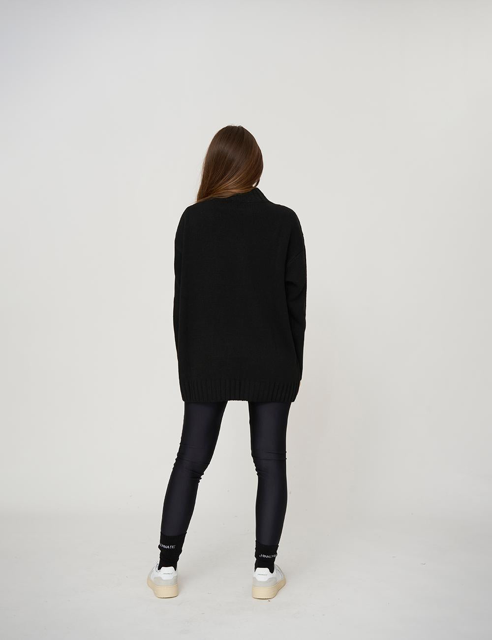 Maglia rasata dolcevita