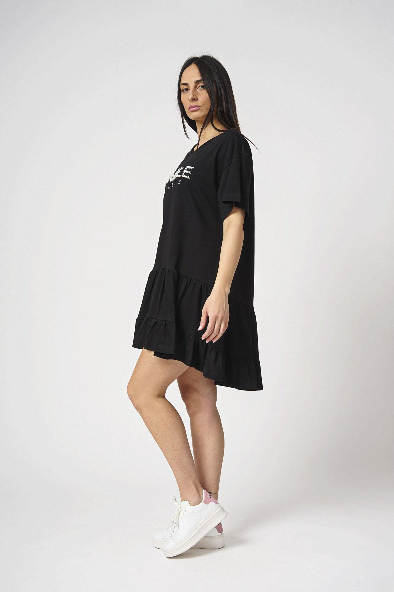 Abito lungo con balze