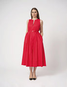 Abito lungo con cintura