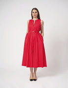 Abito lungo con cintura