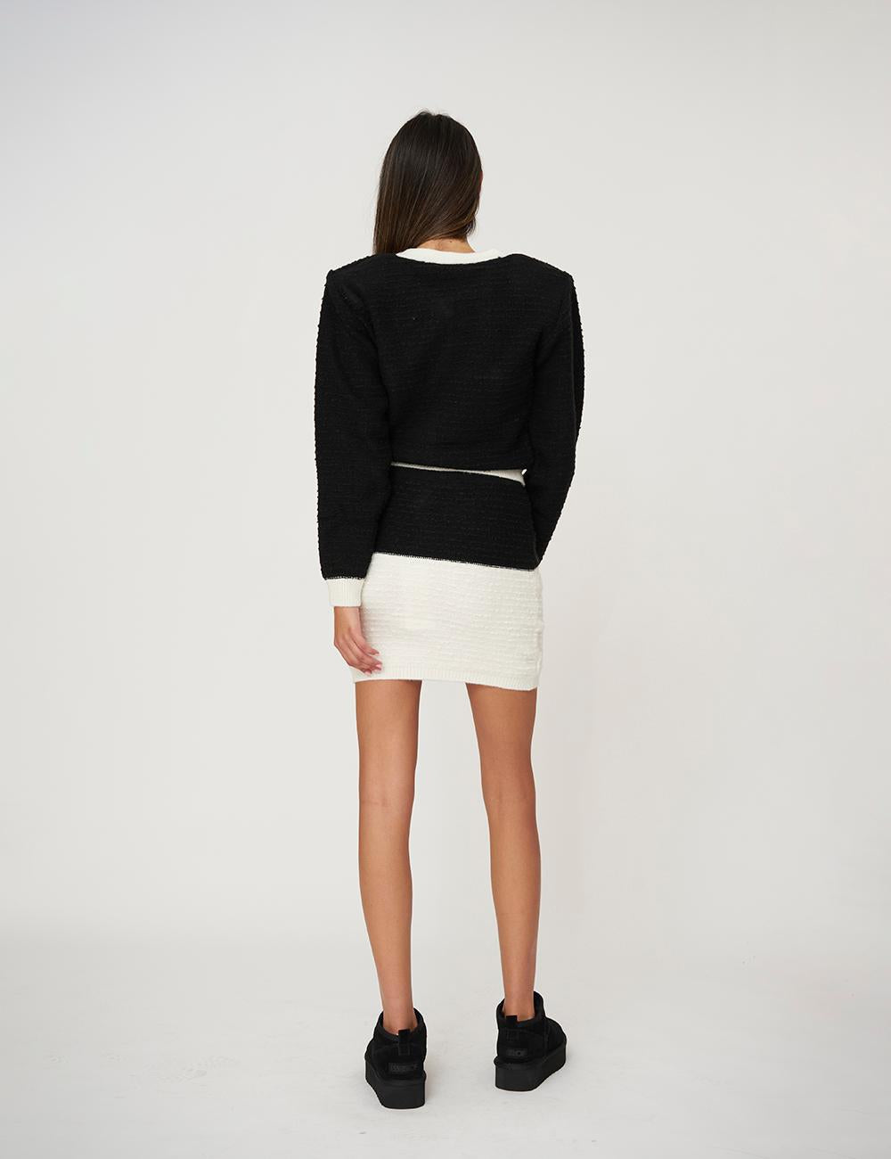 Giacca cropped con bottoni