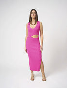 Abito a coste con bottoni