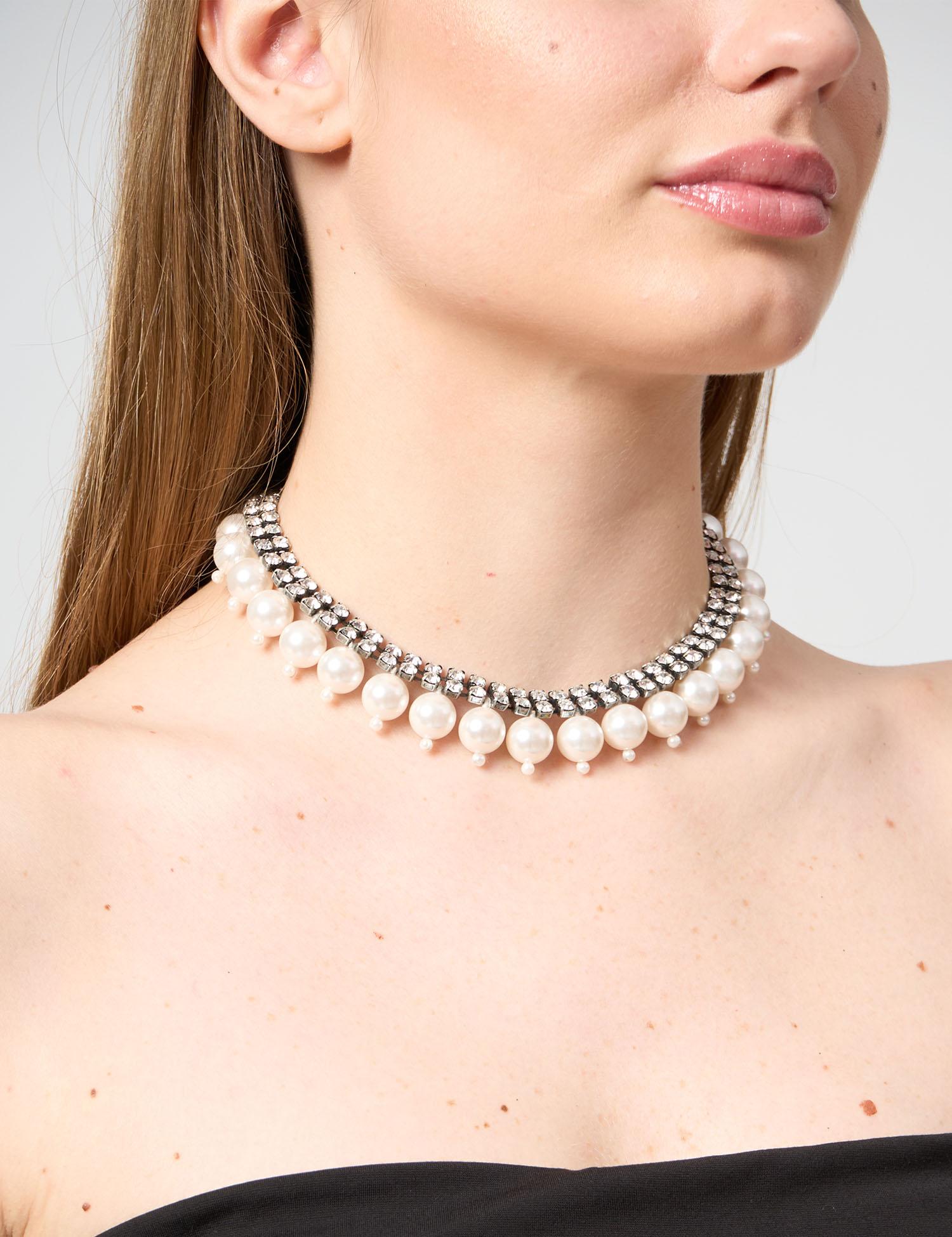 Collana con perle e strass