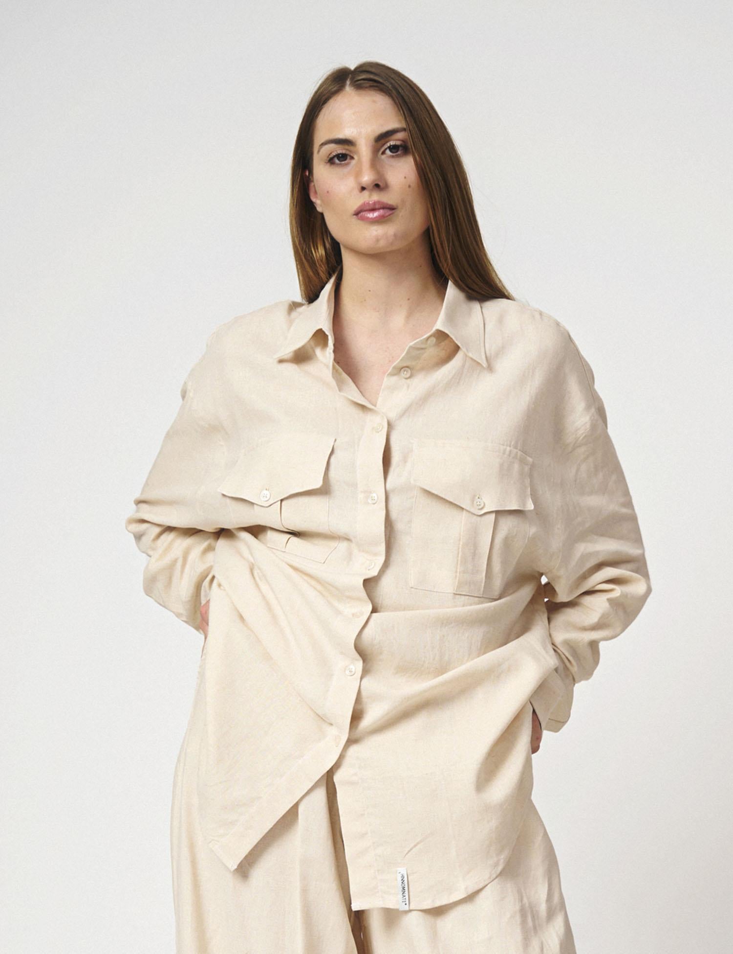 Camicia in lino con tasche