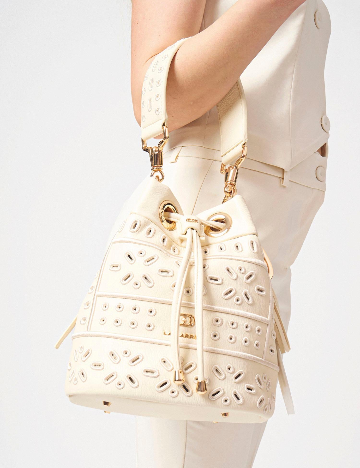 Sweet bucket synt. tumbled